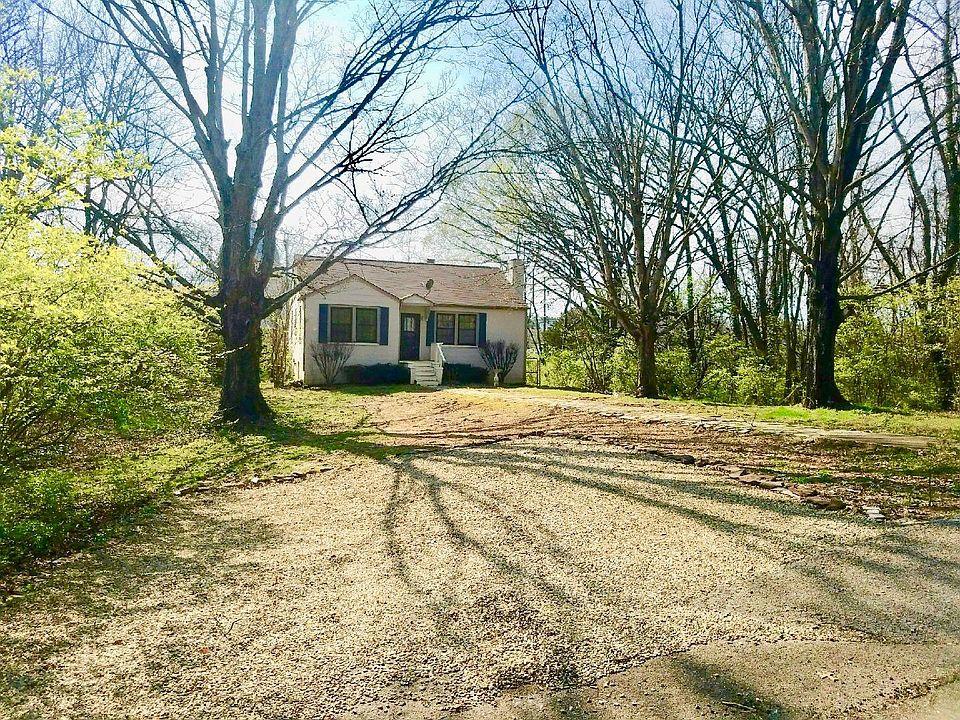 2nd image of 6057 Grace Ln