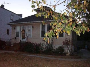 903 W Park Ave, Joliet, IL 60436