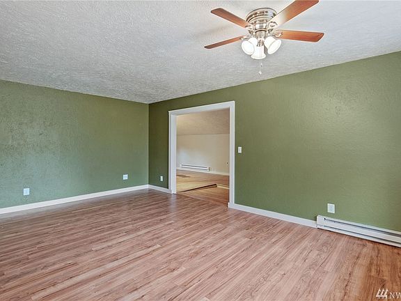 5th image of 2305 Dove Ln NE