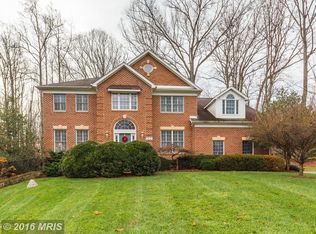 5221 Gunpowder Rd, Fairfax, VA 22030