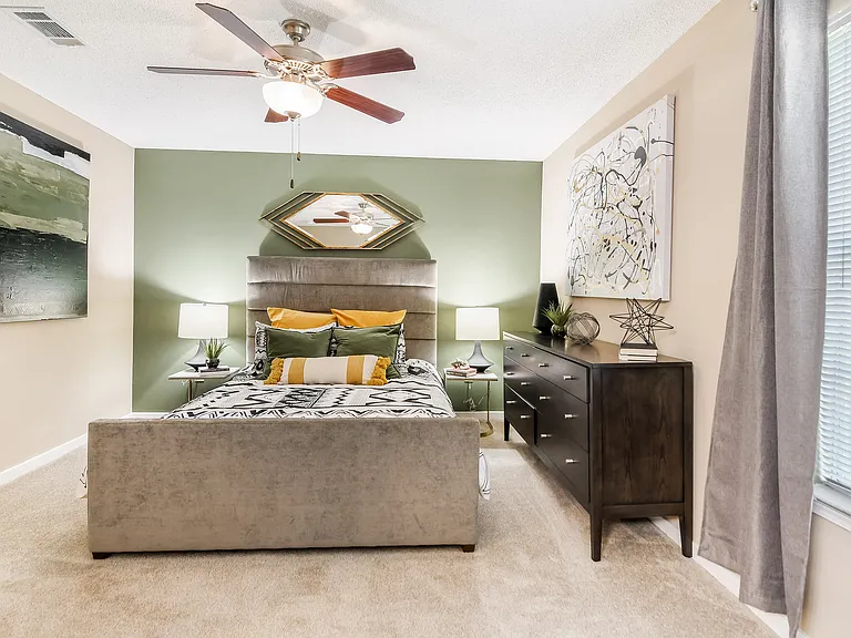Crossgates Apartment Homes — Photo 5