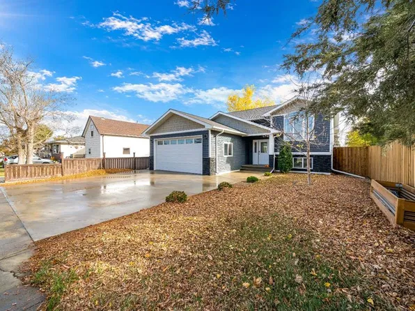 316 3rd St W, Bow Island, AB T0K 0G0