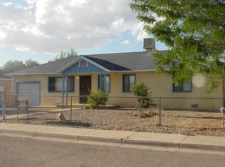 818 Theresa Dr, Belen, NM 87002