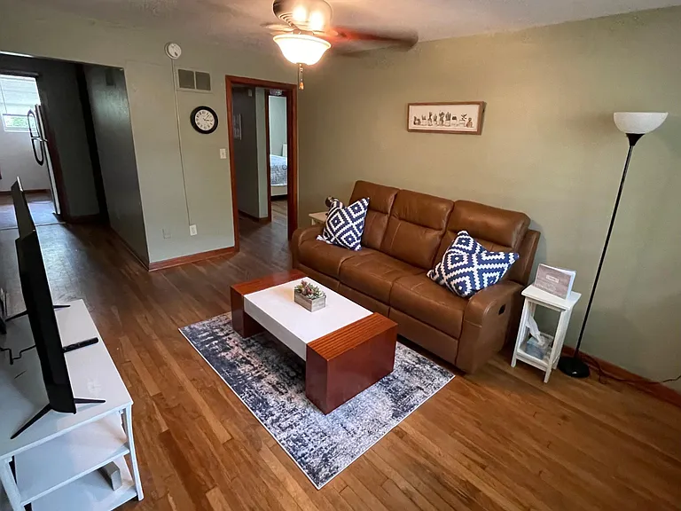 1239 NW 9th Ave #D — Photo 7