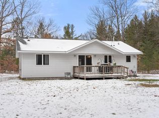 5615 Meridian Line Rd, Johannesburg, MI 49751