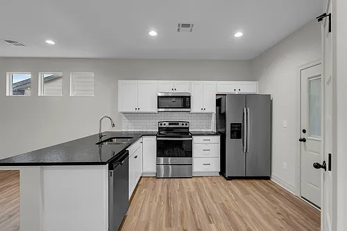 1811 E Liam Ct Photo 1