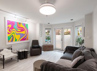 451 E Pender St #1, Vancouver, BC V6A 1V2