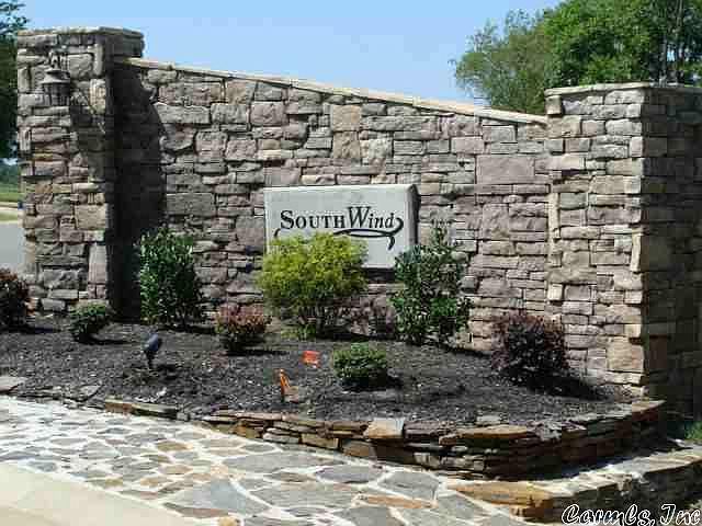 1st image of 17 Southwind Dr