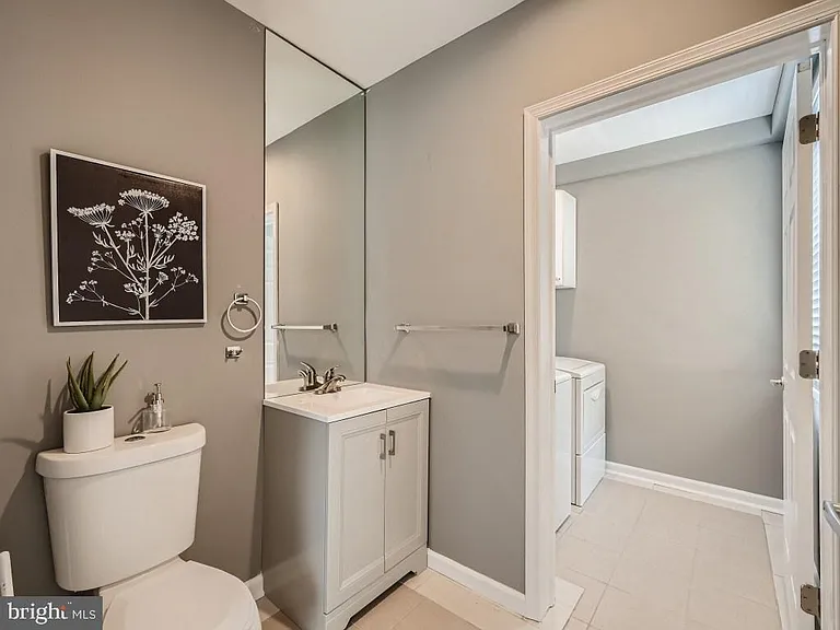 1826 Fairview Ave — Photo 26