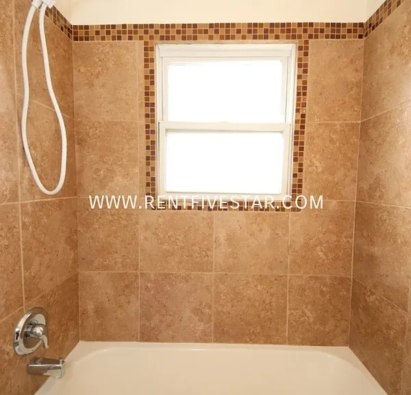 527 N 10th Ave — Photo 9