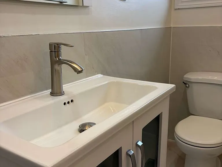 206 Lindsay St S #UPPER — Photo 15