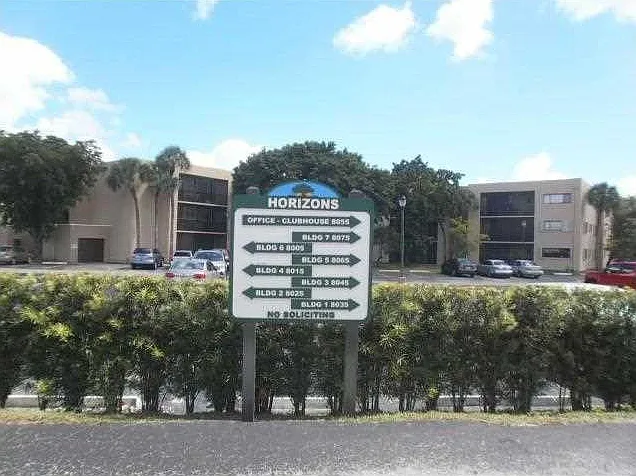 3 bed, 2.0 bath, 1040 sqft, $2,550 — Photo 4