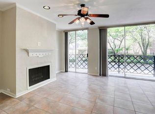 2333 Bering Dr APT 110, Houston, TX 77057
