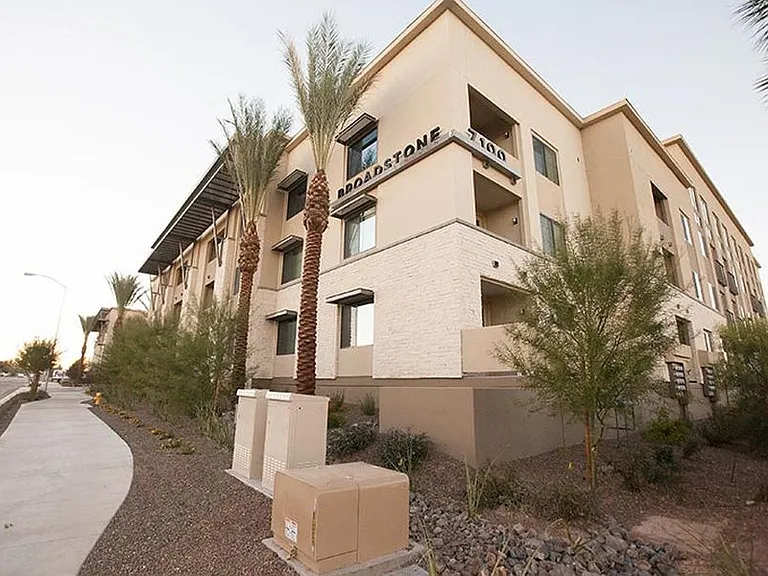 The Lincoln Scottsdale — Photo 12