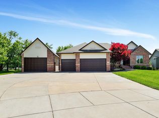 15811 W McCormick Ave, Goddard, KS 67052