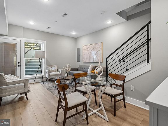 4th image of 2333 Fairlawn Ave SE #1