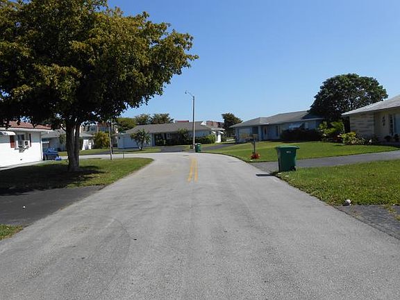 2nd image of 6610 NW 95th Ave
