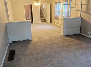 922 Governor St, Springfield, IL 62704