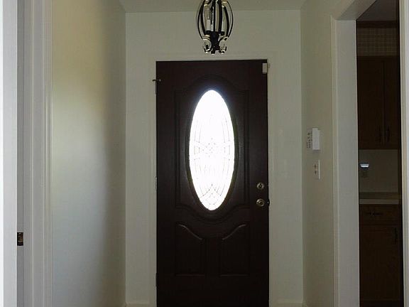 2nd image of 2918 Willa Dr