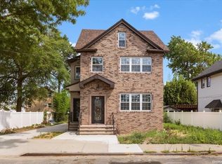 14519 225th St, Springfield Gardens, NY 11413