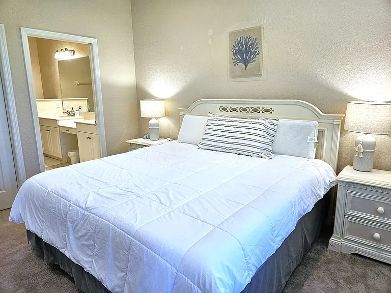 4528 Cancello Grande Ave — Photo 31