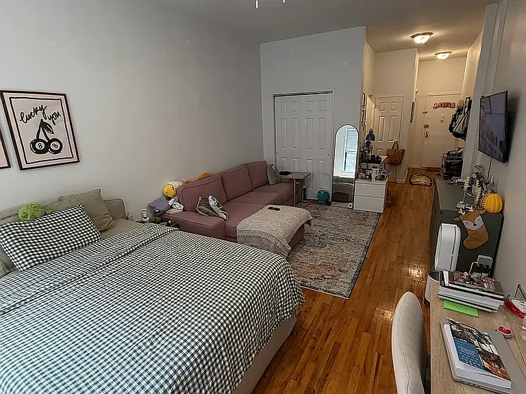 418-422 E 82nd St #2B — Photo 2