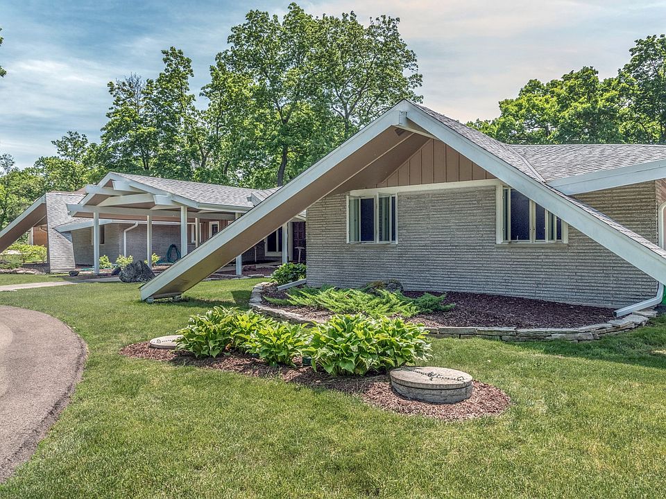1st image of 36751 Hollyhock Woods Dr