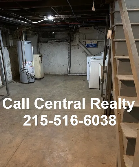 2240 Larue St — Photo 12