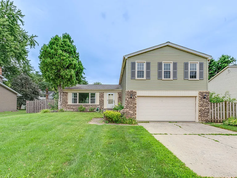 5S735 Park Meadow Dr — Photo 21