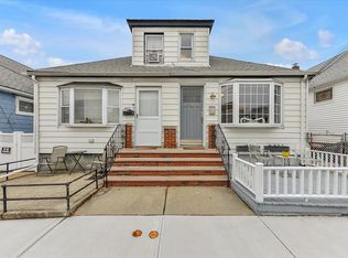 6419 58th Rd, Maspeth, NY 11378