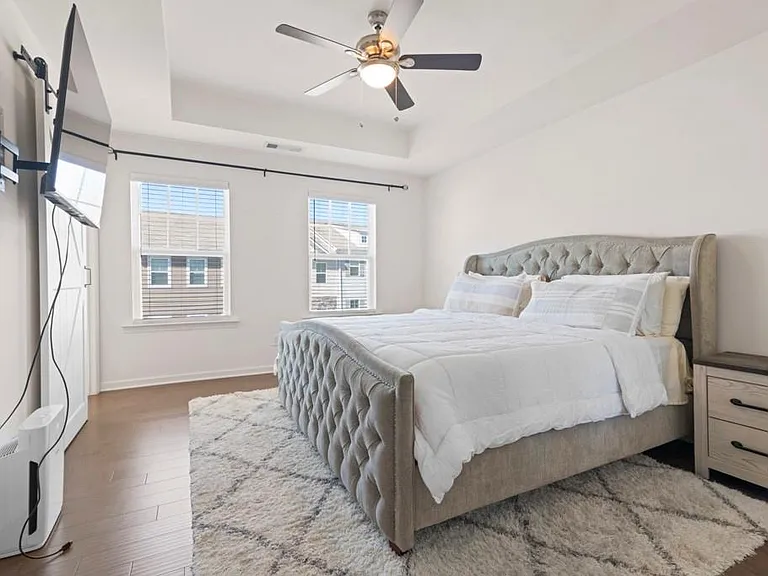 940 Society Cir SW — Photo 14