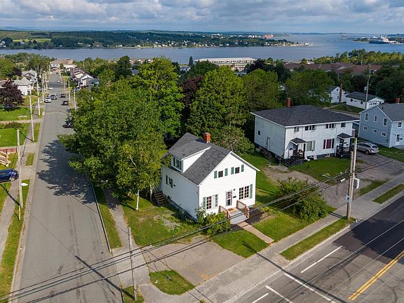 3rd image of 350 Alexandra St