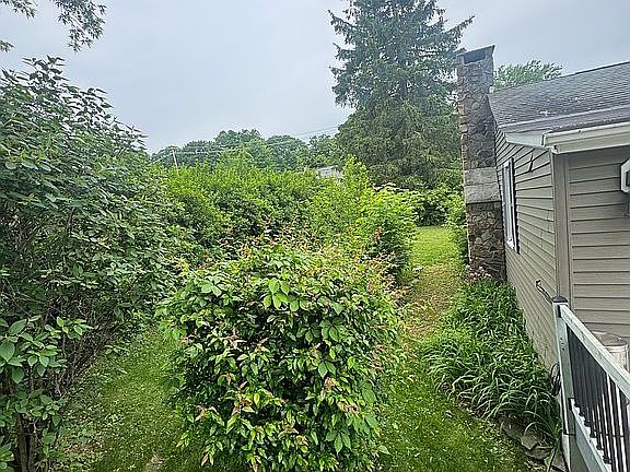 3rd image of 238 Fairview Ave