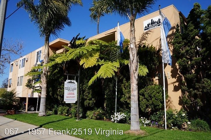 2nd image of 1951 Frank St APT 06