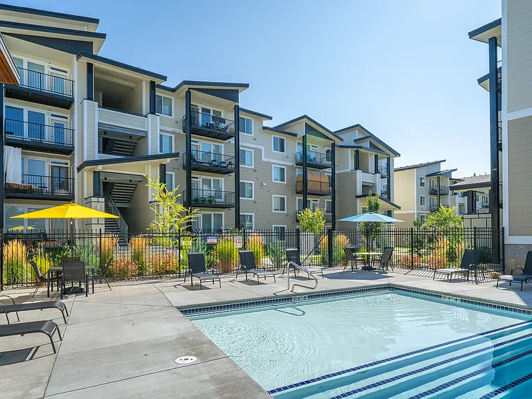 Rivers Edge Apartments — Photo 30