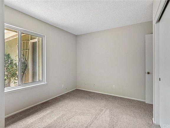 2nd image of 27436 Fairport Ave