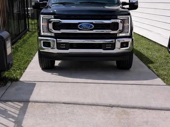 812 Thornton Rd #F, Houston, TX 77018