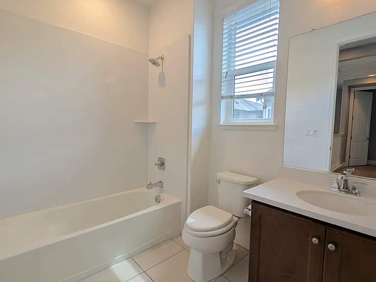 2111 Jubilee Dr — Photo 16