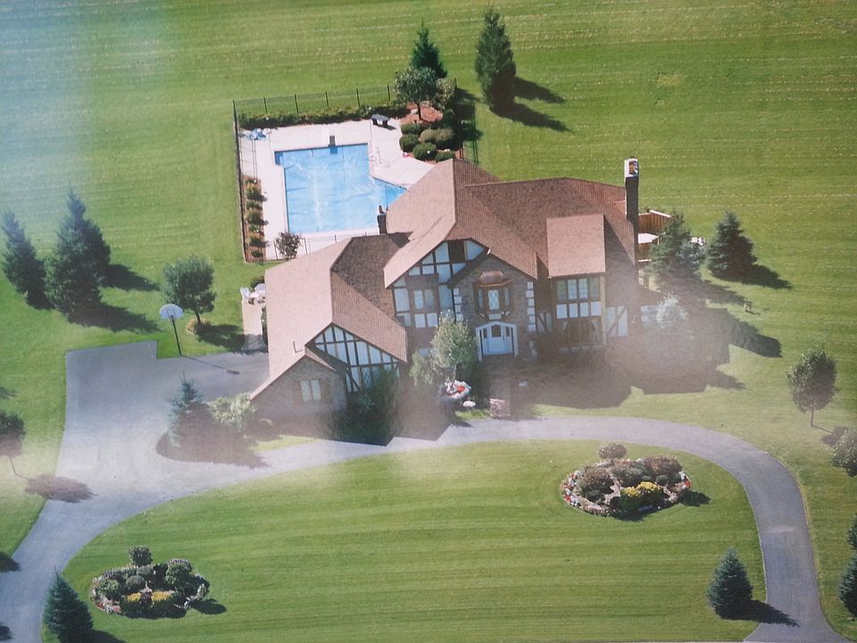 2nd image of 8443 Ranch Estates Rd