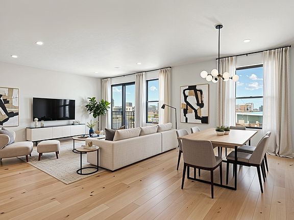 2nd image of 340 W 2nd St #17