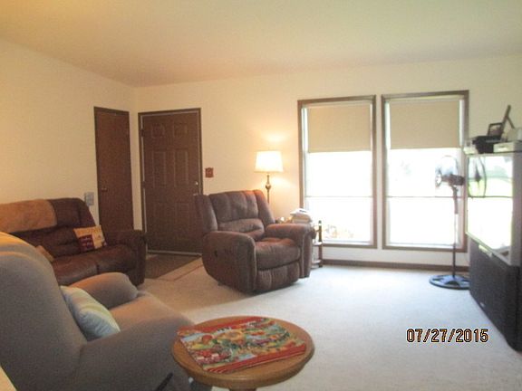 3rd image of 4916 Prairie Ave