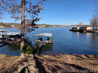30 Nolands Point Dr, Sunrise Beach, MO 65079
