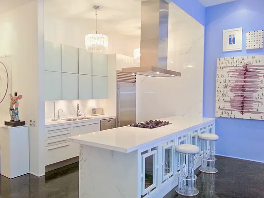 Rented by Meisel Real Estate | media 28