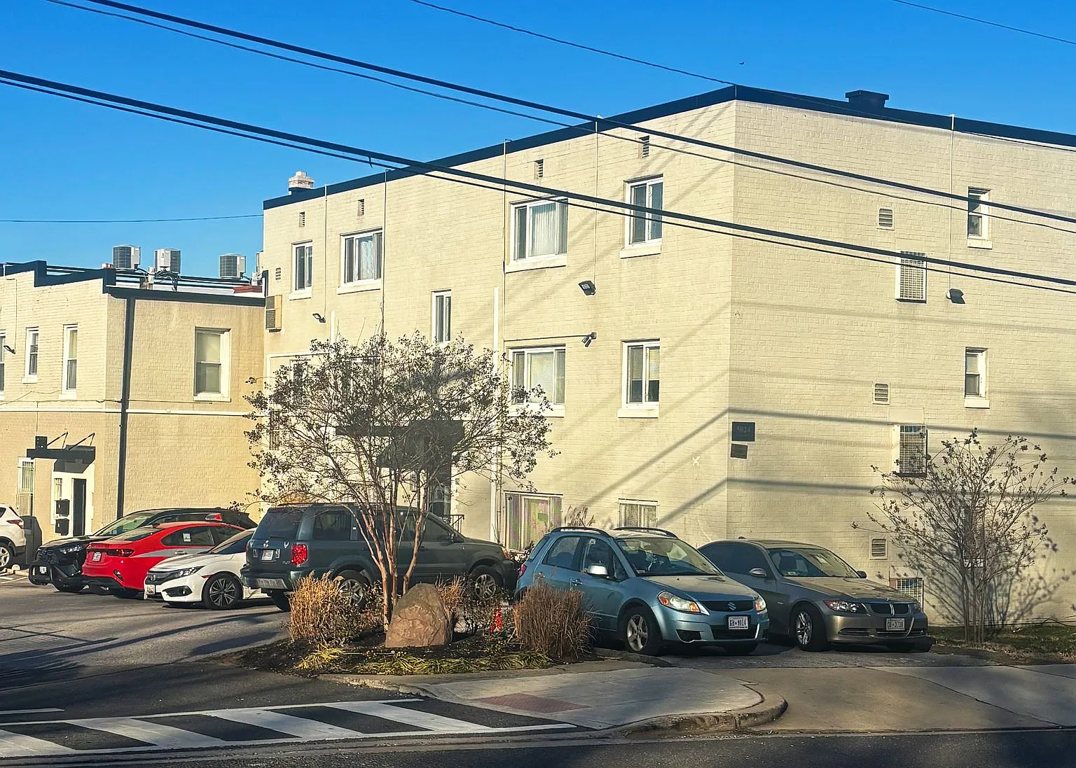 5024 Ft Totten Dr Ne — Photo 1