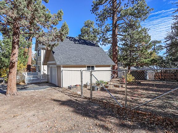5th image of 713 Highland Ln