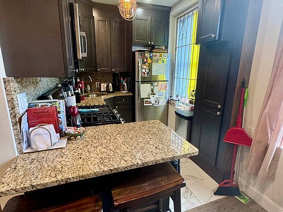 3rd image of 168 1st Ave APT 5