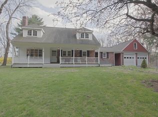 38 Bigelow Rd, Southborough, MA 01772