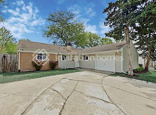 1369 Westchester Dr, Glendale Heights, IL 60139