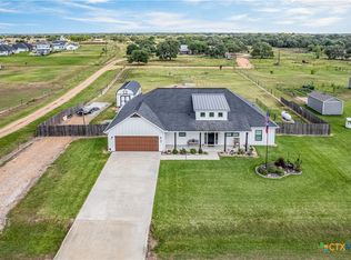 3350 Old Highway Rd, Inez, TX 77968