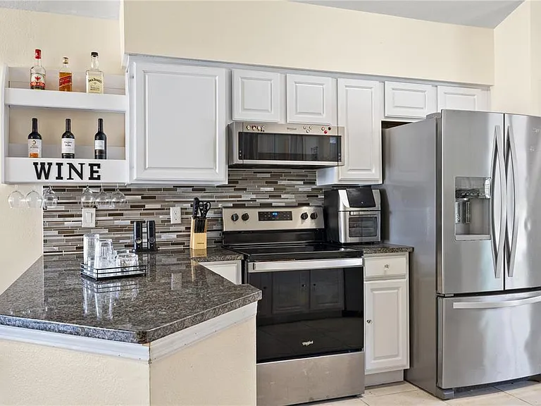 2629 Chatham Cir — Photo 4